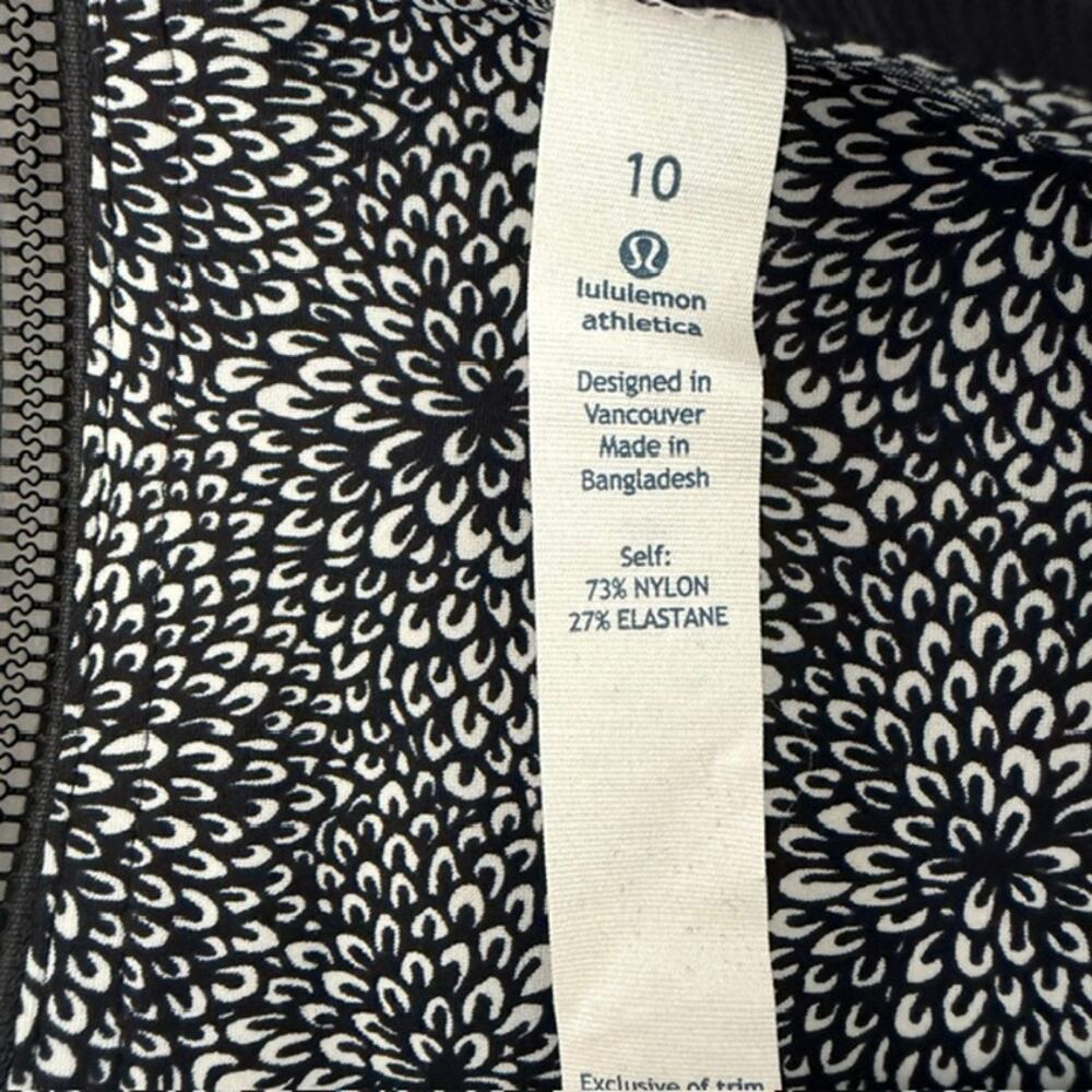 Lululemon Get It In Skirt Plush Petal Unlined Black White Floral Print Women 10 - Picture 3 of 9